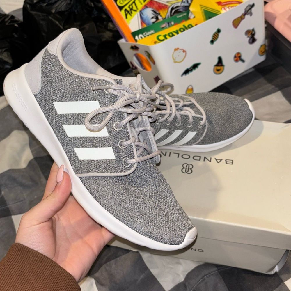 ADIDAS SNEAKERS